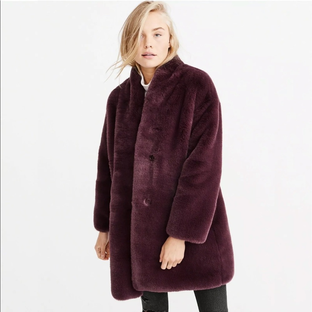 Abercrombie & Fitch Faux Fur Coat Size M